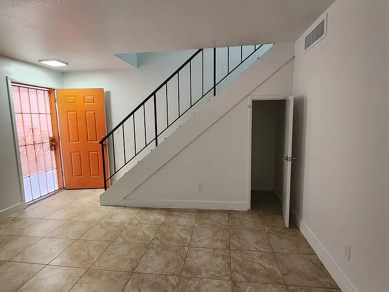 The Vue — Photo 23