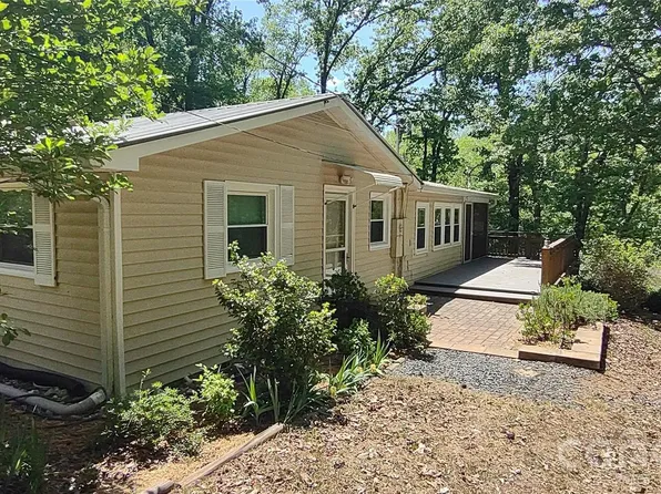 769 Dennis Rd, Troy, NC 27371