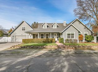 955 Beverly Way, Jacksonville, OR 97530