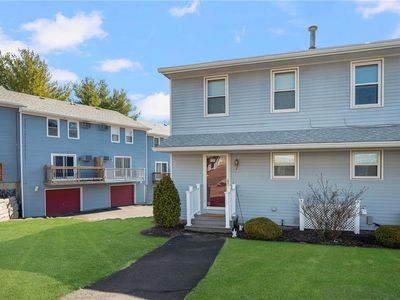 4 Smithfield Rd APT 18, North Providence, RI, 02904