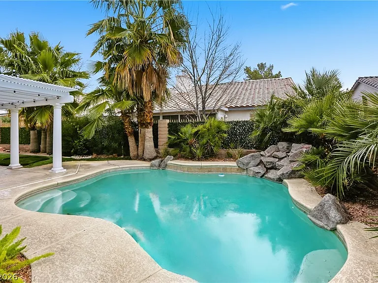 5204 Elm Grove Dr — Photo 10
