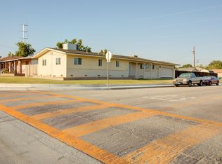 400 Circle Dr, Bakersfield, CA