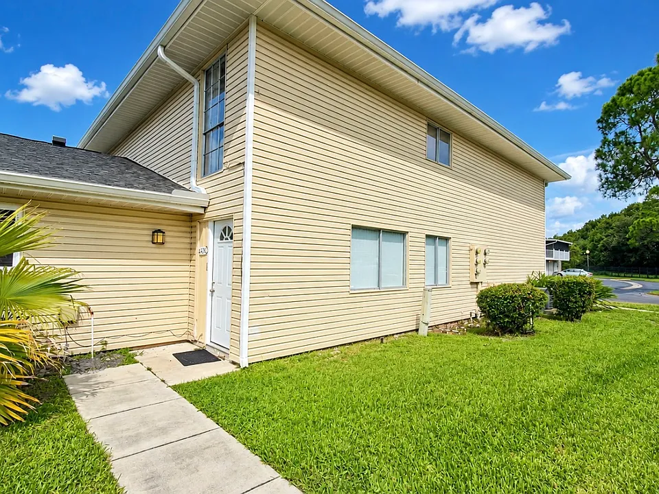 4126 Yellow Pine Ln #3