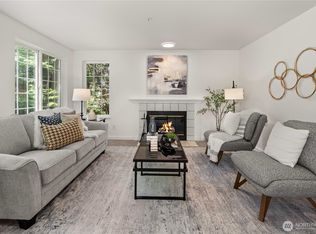 Brookshire, Bellevue, WA 98005