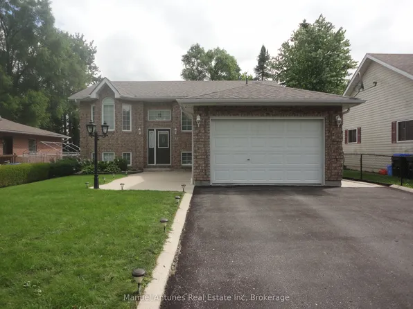15 47th St S, Wasaga Beach, ON L9Z 1Y6