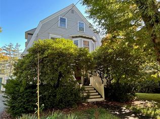 19 Rhode Island Ave, Providence, RI 02906