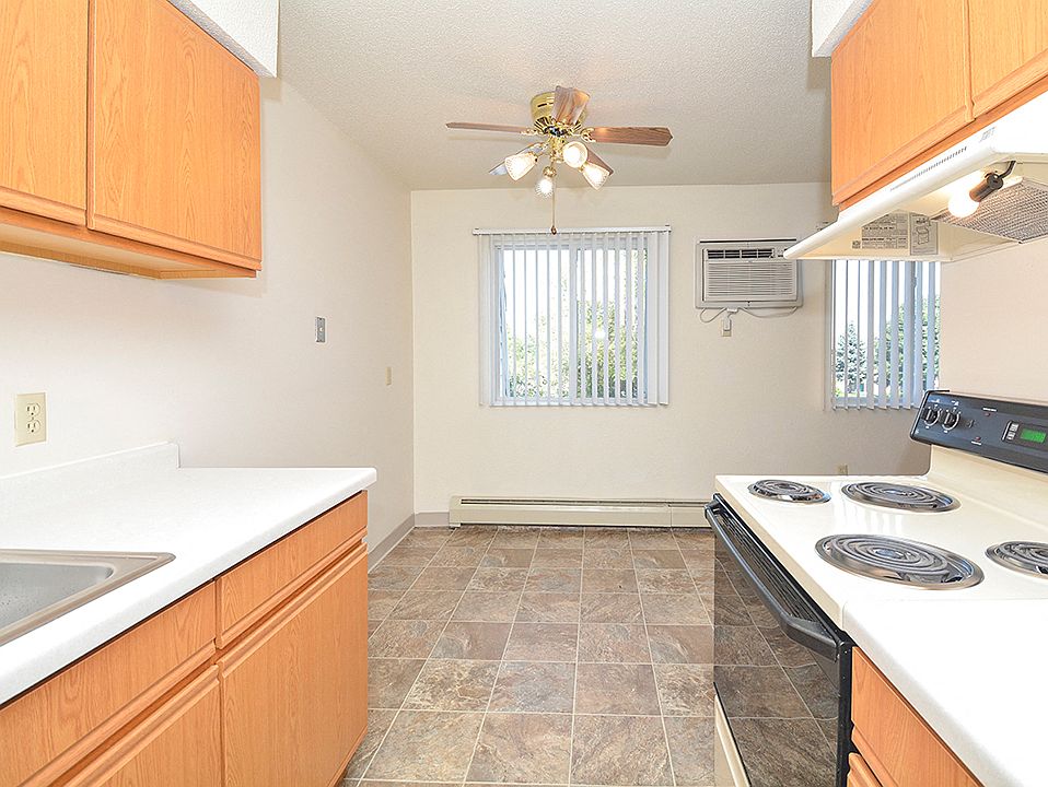 Summit Square Apartment Rentals Rochester, MN Zillow