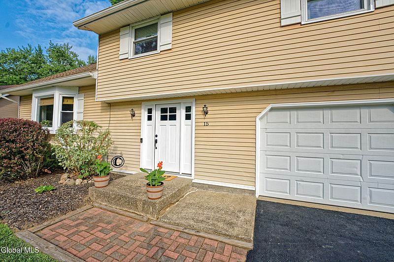 4th image of 15 Gretel Terrace