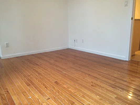 Rented by City Wide Apartments | media 7