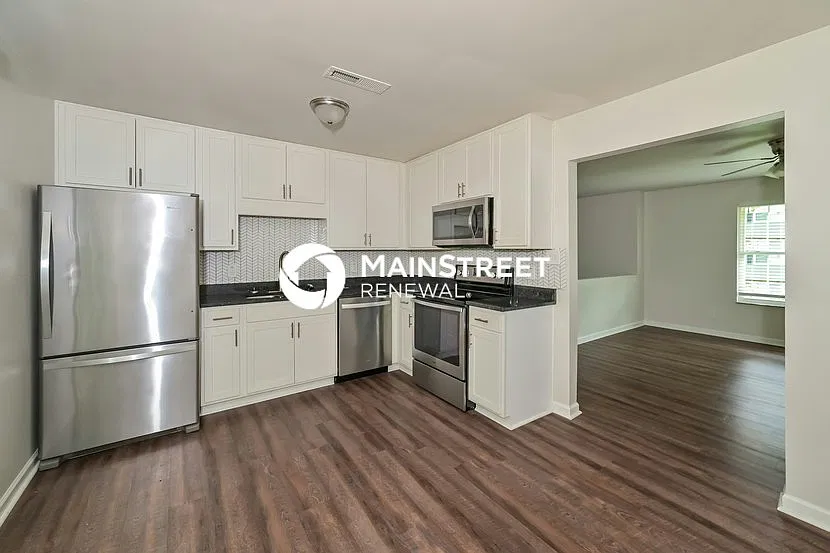 6509 Ellesmere Dr — Photo 3