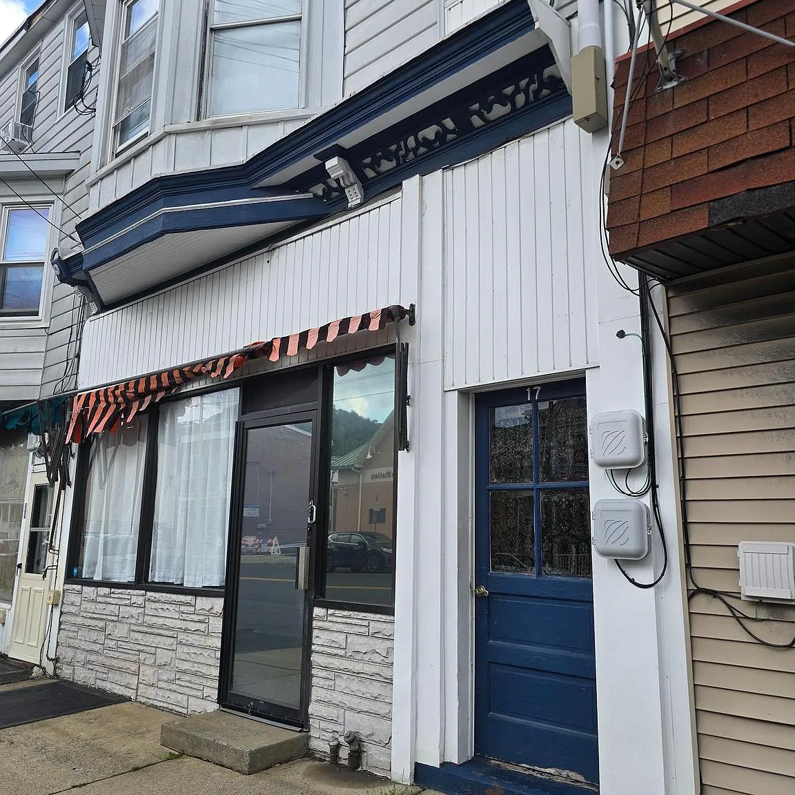 1 bed, $1,000 — Photo 1