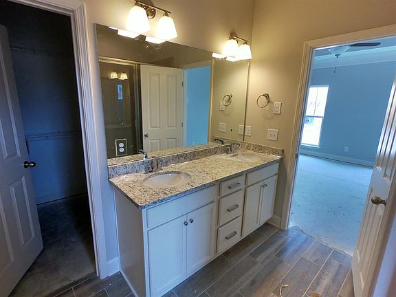 5th image of 2057 Kirkwall Dr #15a-lot 15A