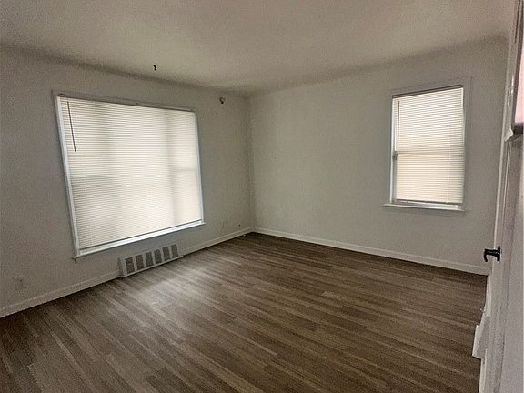 4th image of 5100 Erwin St
