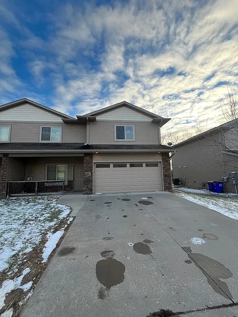 45 Jaro Way — Photo 1