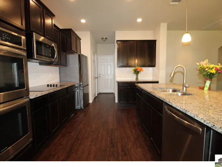 1202 Stonewall Rdg — Photo 7