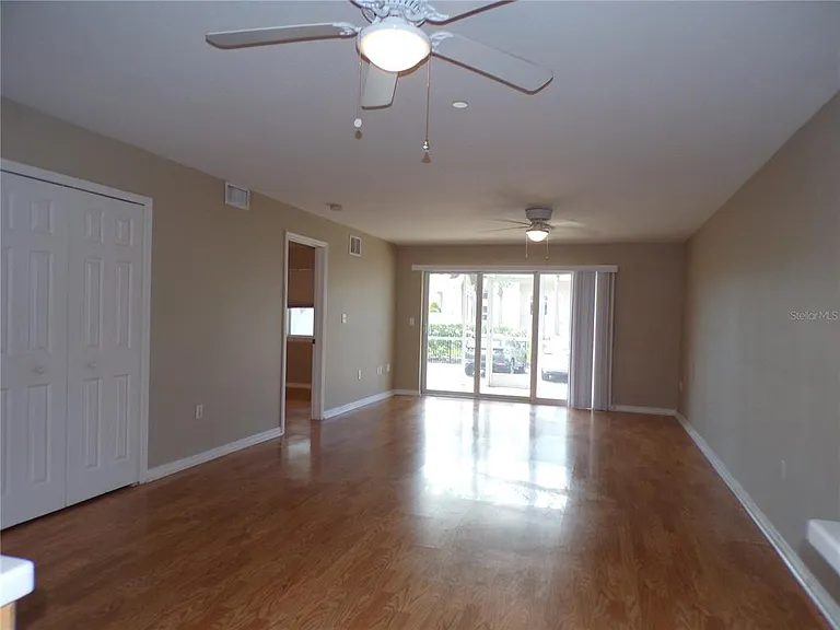 150 Harborside Ave #133 — Photo 7