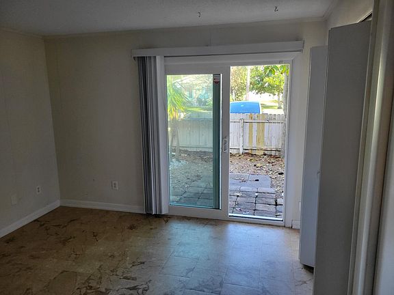 1st floorb bedroom with slider to front yard