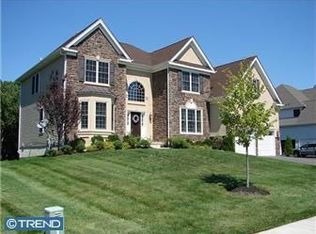 25 Foxcroft Way, Mount Laurel, NJ 08054