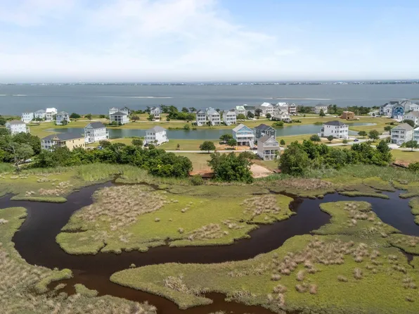 615 Cannonsgate Drive, Newport, NC 28570