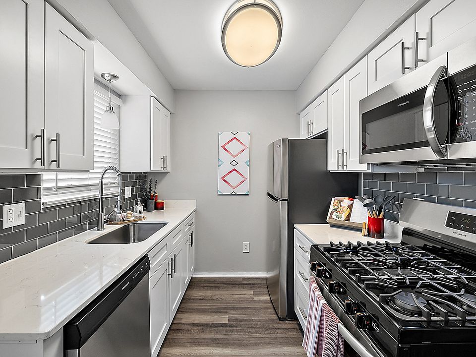 1st image of 238 Yorkshire Blvd #369209