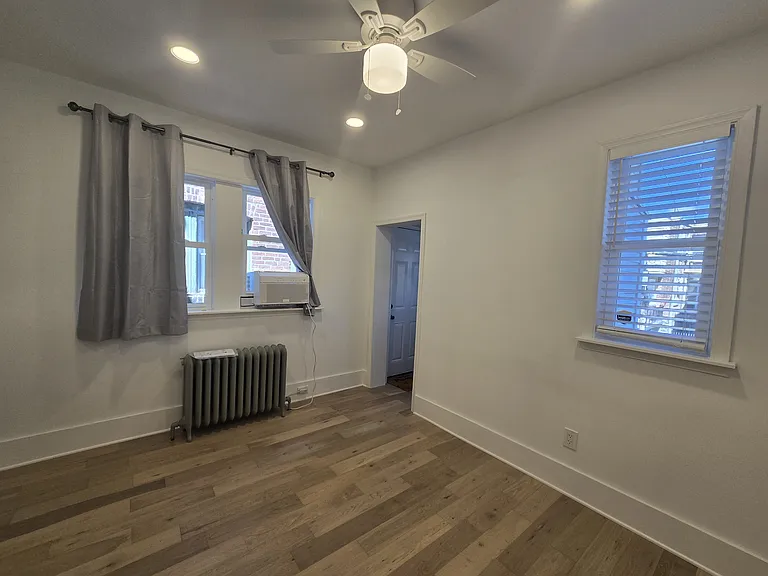 5461 W Berks St #A — Photo 7