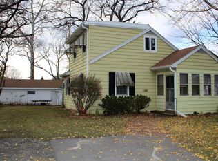 1925 Kelly Ave, Crest Hill, IL 60403