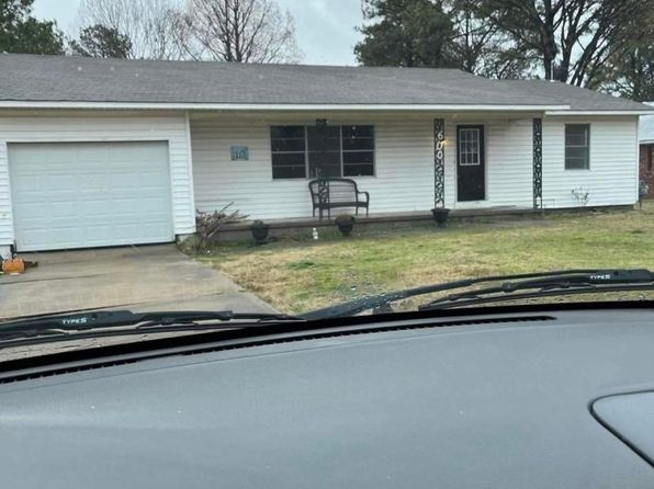 (undisclosed Address)