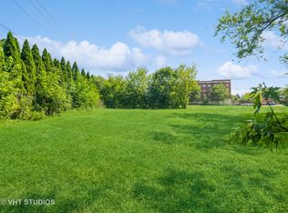 315 W Johnson St, Palatine, IL 60067