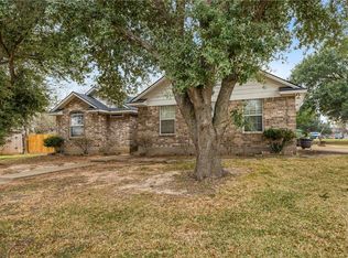 1400 Prairie Dr, Bryan, TX 77802