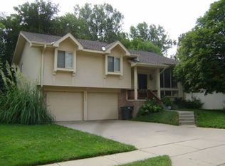 6604 S 115th St, Omaha, NE 68137