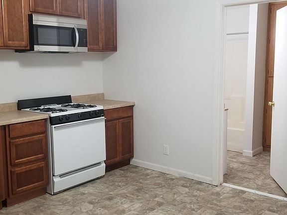 2nd image of 435 Myrtle Ave