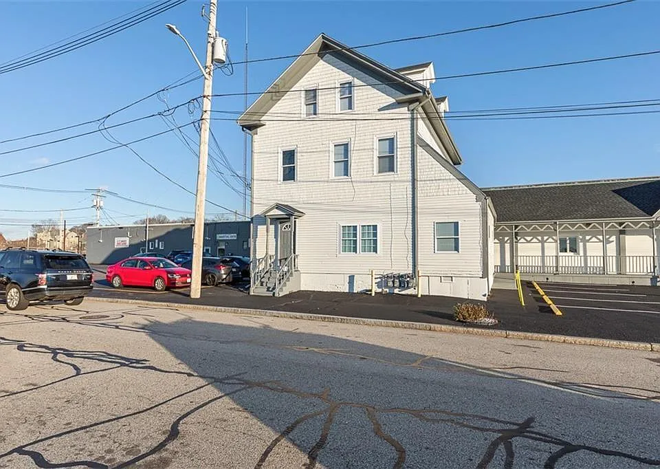 191 Nashua St #1