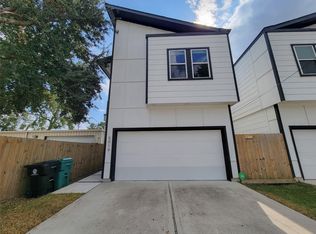 5019 Creekmont Dr, Houston, TX 77091