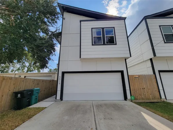 5019 Creekmont Dr, Houston, TX 77091