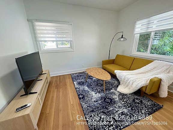 2nd image of 552 S Oakland Ave #1