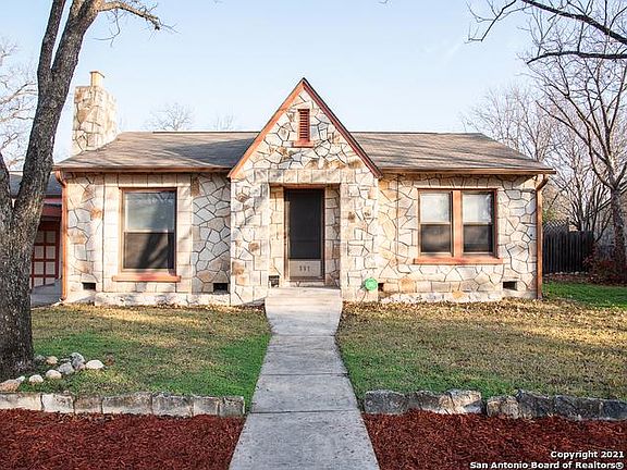 3rd image of 257 W Hermosa Dr