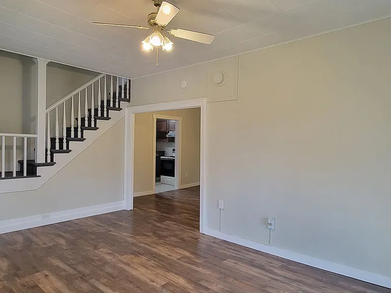 538 203 Frd — Photo 5