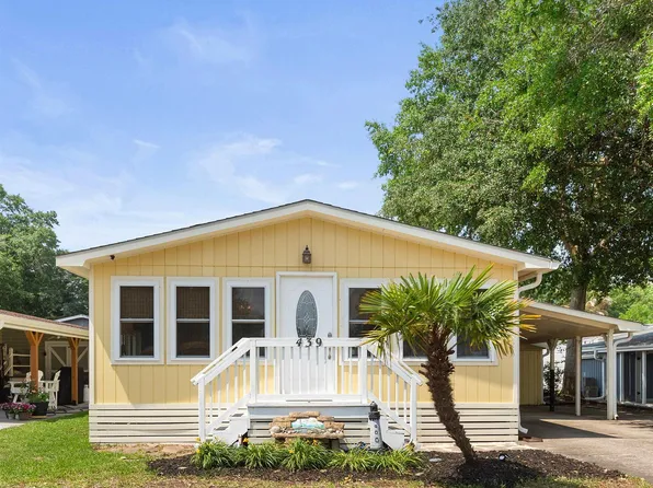 439 Fair Oaks Dr., Surfside Beach, SC 29575