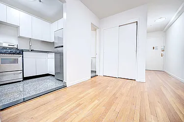 Rented by Urbane Brokerage