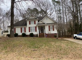 1673 Deerwalk Dr, Rocky Mount, NC 27804