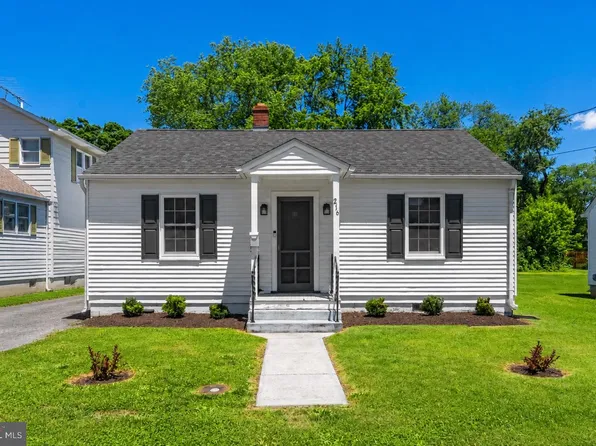 216 Walnut St, Berryville, VA 22611