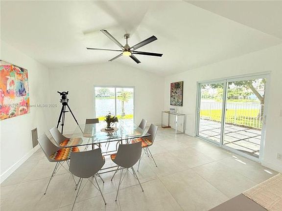 4th image of 10626 NW 7th St