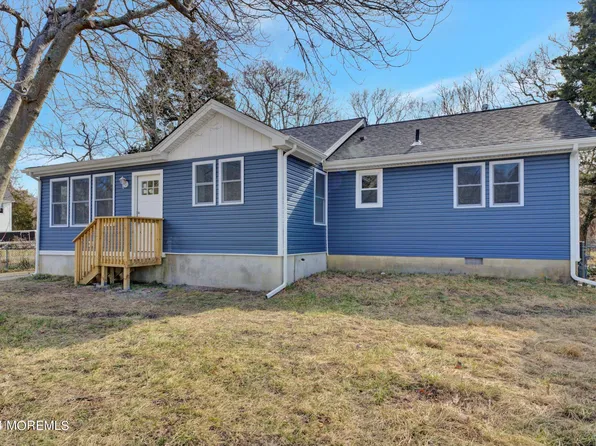 32 Main Street, Waretown, NJ 08758