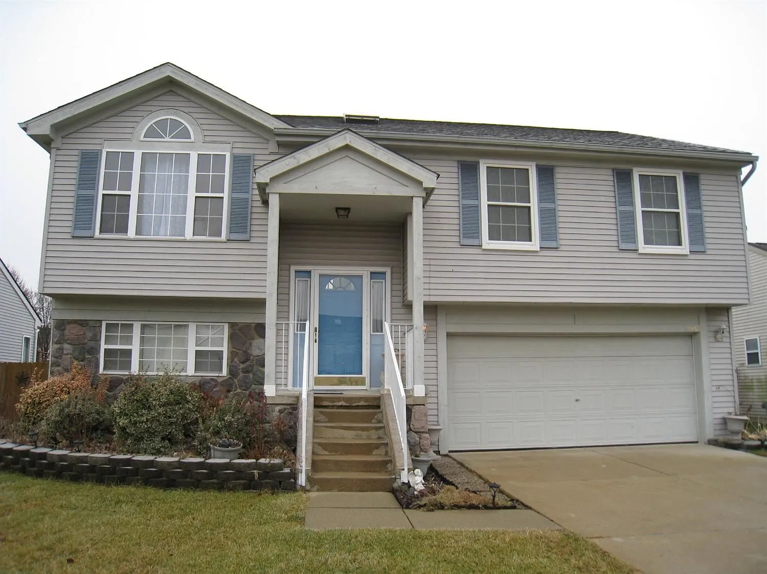 7445 Hogan Dr photo 1