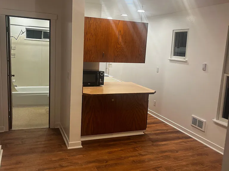 322 Avenue A #3 — Photo 7