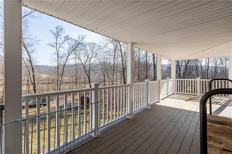 282 Snowden Rd, Hookstown, PA 15050 Zillow