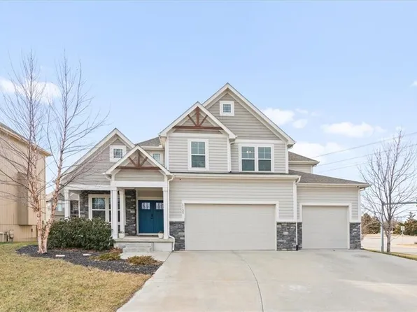 11124 S Barth Rd, Olathe, KS 66061