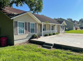 3422 Moore St, Blackshear, GA 31516