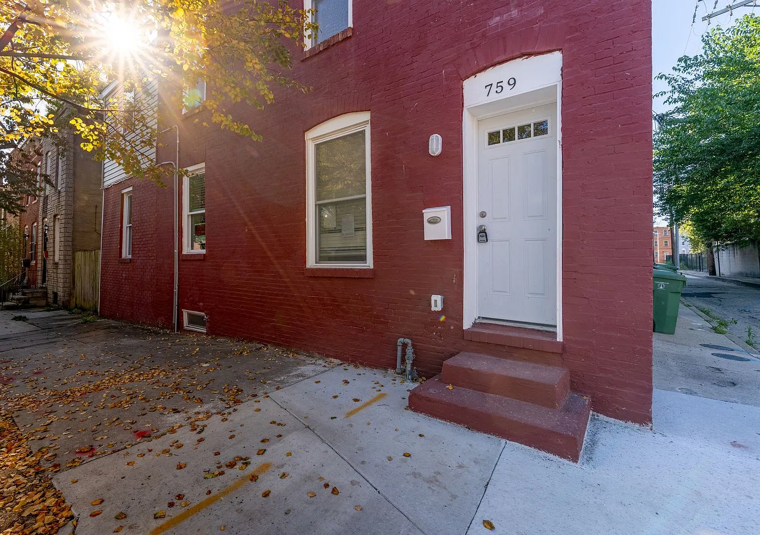 3-Bedroom, 1.5-Bathroom Townhouse in Pigtown — Photo 1