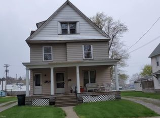 241 Center St, Conneaut, OH 44030
